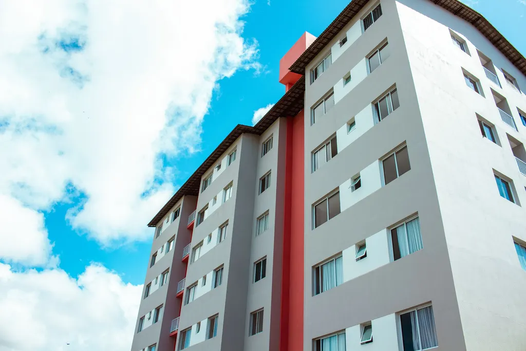 Façade d'un immeuble résidentiel moderne