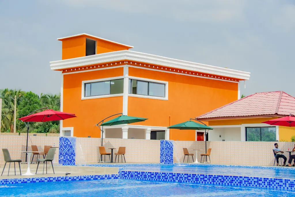 Villa contemporaine avec piscine en Côte d'Ivoire